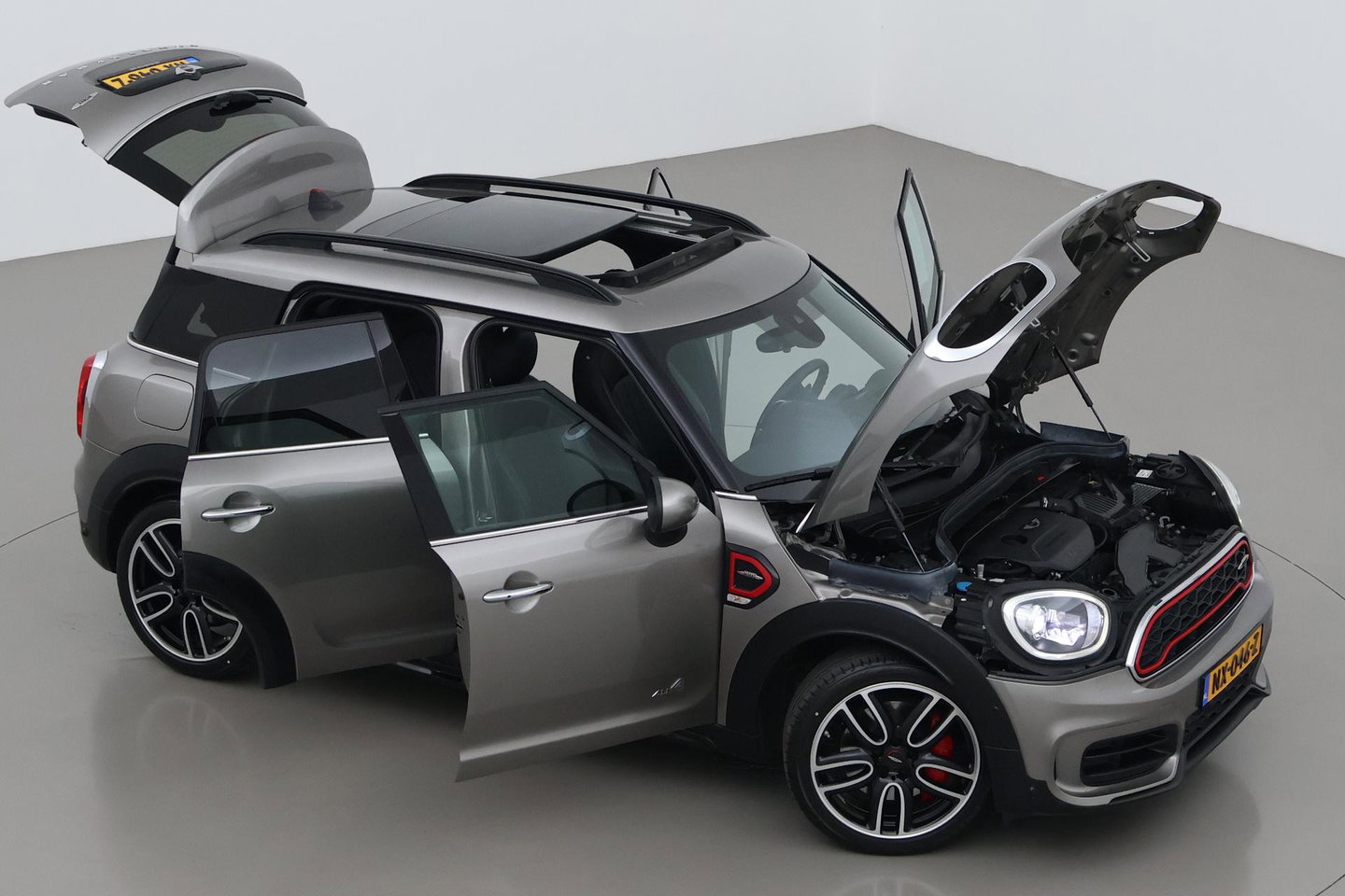 MINI Countryman 2.0 John Cooper Works ALL4 Chili | Harman/Kardon | Panoramadak | Head-Up | Camera | Comfort Access | Stoelverwarming | ACC