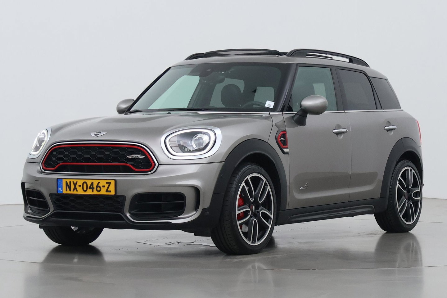 MINI Countryman 2.0 John Cooper Works ALL4 Chili | Harman/Kardon | Panoramadak | Head-Up | Camera | Comfort Access | Stoelverwarming | ACC