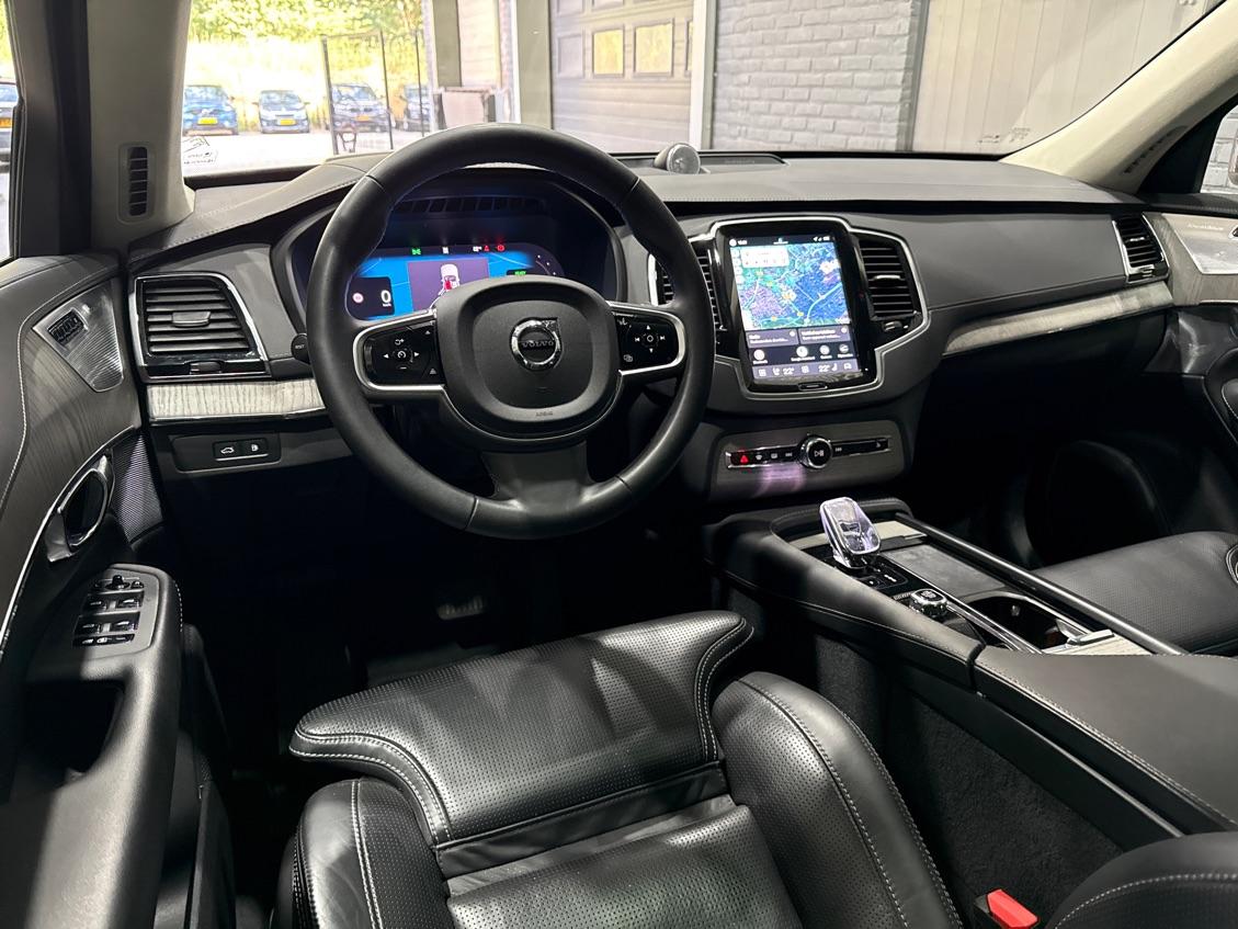 Volvo XC90 T8 Ultra Dark | Bowers&Wilkins | Luchtvering | Panoramadak | 360° Camera | Massage | Head-Up | Trekhaak | 22 inch | ACC