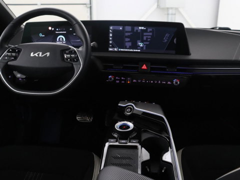 Kia EV6 GT-Line 77.4 kWh | SOH 95% | Trekhaak | Panoramadak | Head up | Adaptive cruise | 360 camera | Stoelventilatie | Stuur/stoel verwarming | Memory | Meridian Sound | Carplay |