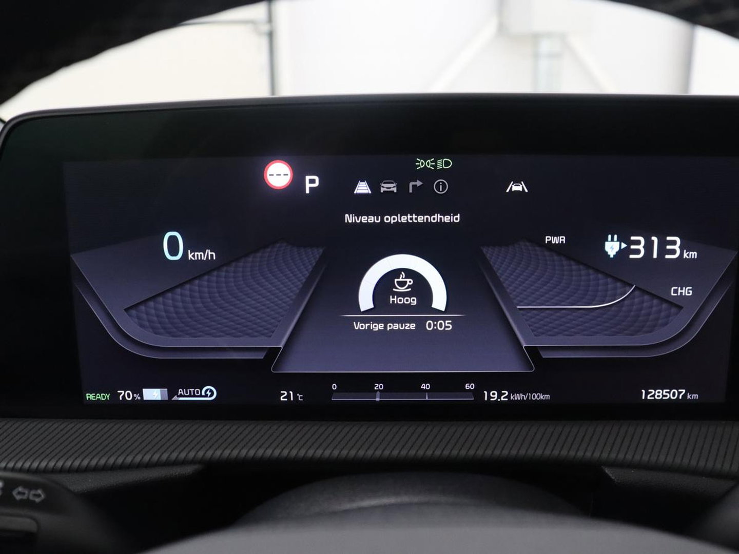 Kia EV6 GT-Line 77.4 kWh | SOH 95% | Trekhaak | Panoramadak | Head up | Adaptive cruise | 360 camera | Stoelventilatie | Stuur/stoel verwarming | Memory | Meridian Sound | Carplay |