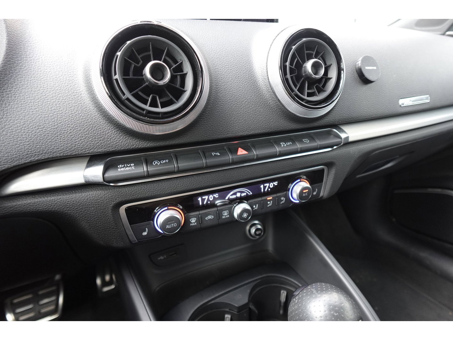 Audi A3 Sportback 35 TFSI CoD Pro S- Line B&O CAM CRUISE