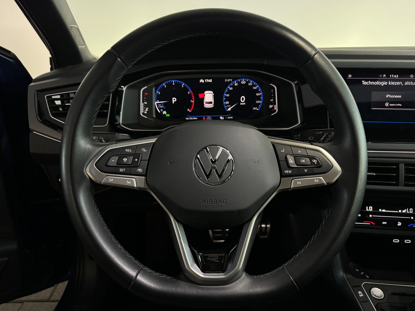 Volkswagen Polo 1.0 TSI R-Line Pano|Stoelverw|BlindSpot|ACC|Lane Assist