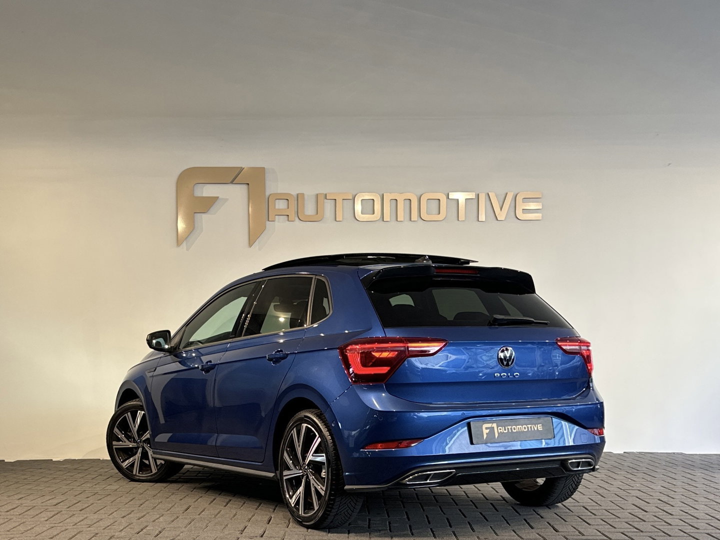 Volkswagen Polo 1.0 TSI R-Line Pano|Stoelverw|BlindSpot|ACC|Lane Assist