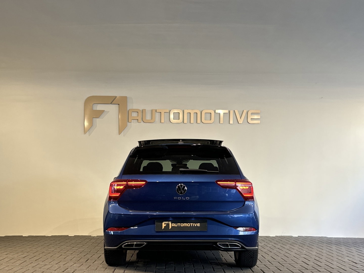 Volkswagen Polo 1.0 TSI R-Line Pano|Stoelverw|BlindSpot|ACC|Lane Assist