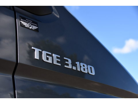 MAN TGE 3.180 35 2.0 L3H3 DC PB Edition Camera, Cruise, Carplay, LED, Automaat, Stoelverwarming, Leder, Trekhaak, Sensoren, Uniek!