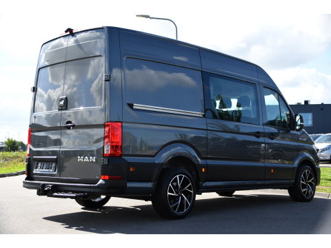 MAN TGE 3.180 35 2.0 L3H3 DC PB Edition Camera, Cruise, Carplay, LED, Automaat, Stoelverwarming, Leder, Trekhaak, Sensoren, Uniek!
