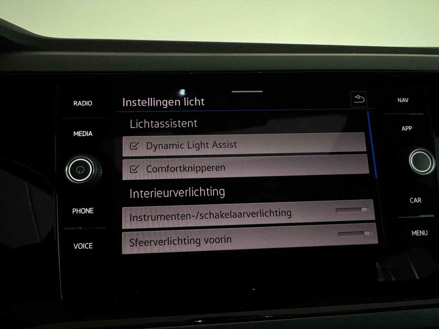 Volkswagen Polo 1.0 TSI R-Line Pano|Stoelverwarming|Lane Assist|Alcantara|IQ