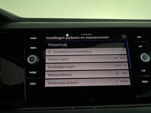 Volkswagen Polo 1.0 TSI R-Line Pano|Stoelverwarming|Lane Assist|Alcantara|IQ