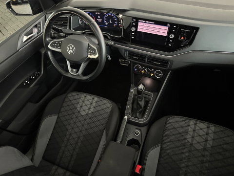 Volkswagen Polo 1.0 TSI R-Line Pano|Stoelverwarming|Lane Assist|Alcantara|IQ