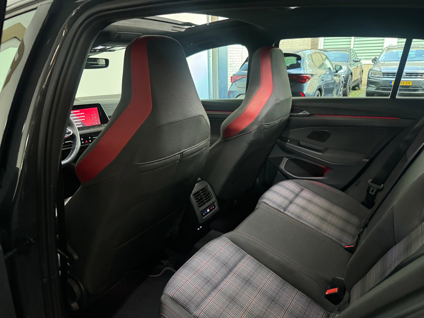 Volkswagen Golf 2.0 TSI GTI Pano|HuD|H/K|Keyless|Blindspot|ACC|Lane