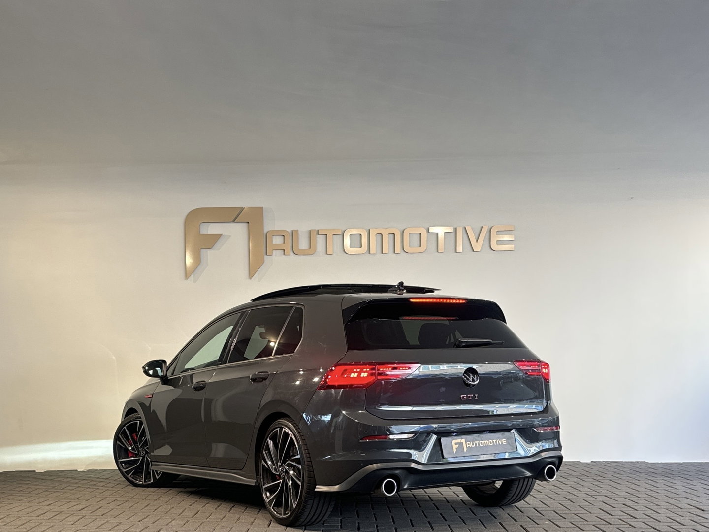 Volkswagen Golf 2.0 TSI GTI Pano|HuD|H/K|Keyless|Blindspot|ACC|Lane