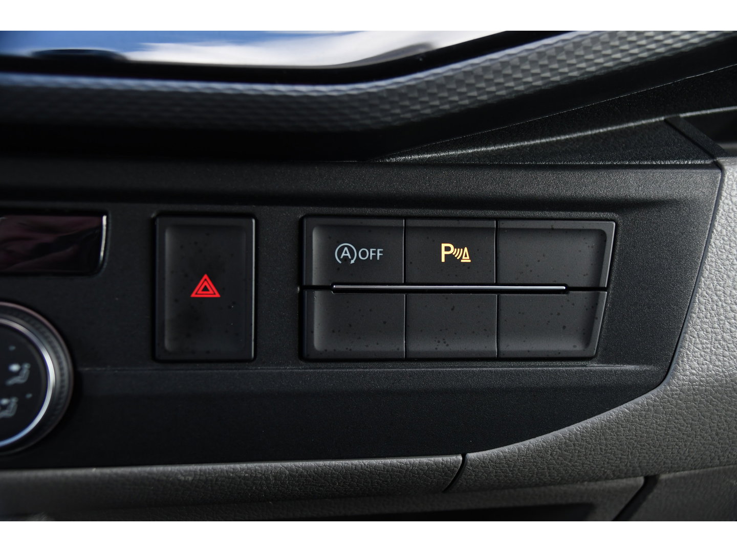 Volkswagen Transporter 2.0 TDI L2H1 30 Bulli Black Edition Virtual, Adaptieve Cruise, Camera, LED, Stoelverwarming, Trekhaak, Automaat, Multimedia, 150pk, Uniek!
