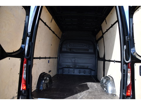 Mercedes-Benz Sprinter 317 1.9 CDI L2H2 RWD Black Edition Camera, Cruise, Carplay, LED, Automaat, Mbux, 170pk, Trekhaak, Uniek!