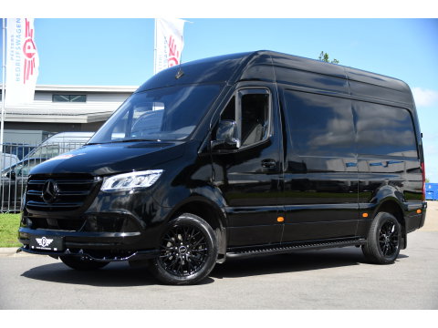 Mercedes-Benz Sprinter 317 1.9 CDI L2H2 RWD Black Edition Camera, Cruise, Carplay, LED, Automaat, Mbux, 170pk, Trekhaak, Uniek!