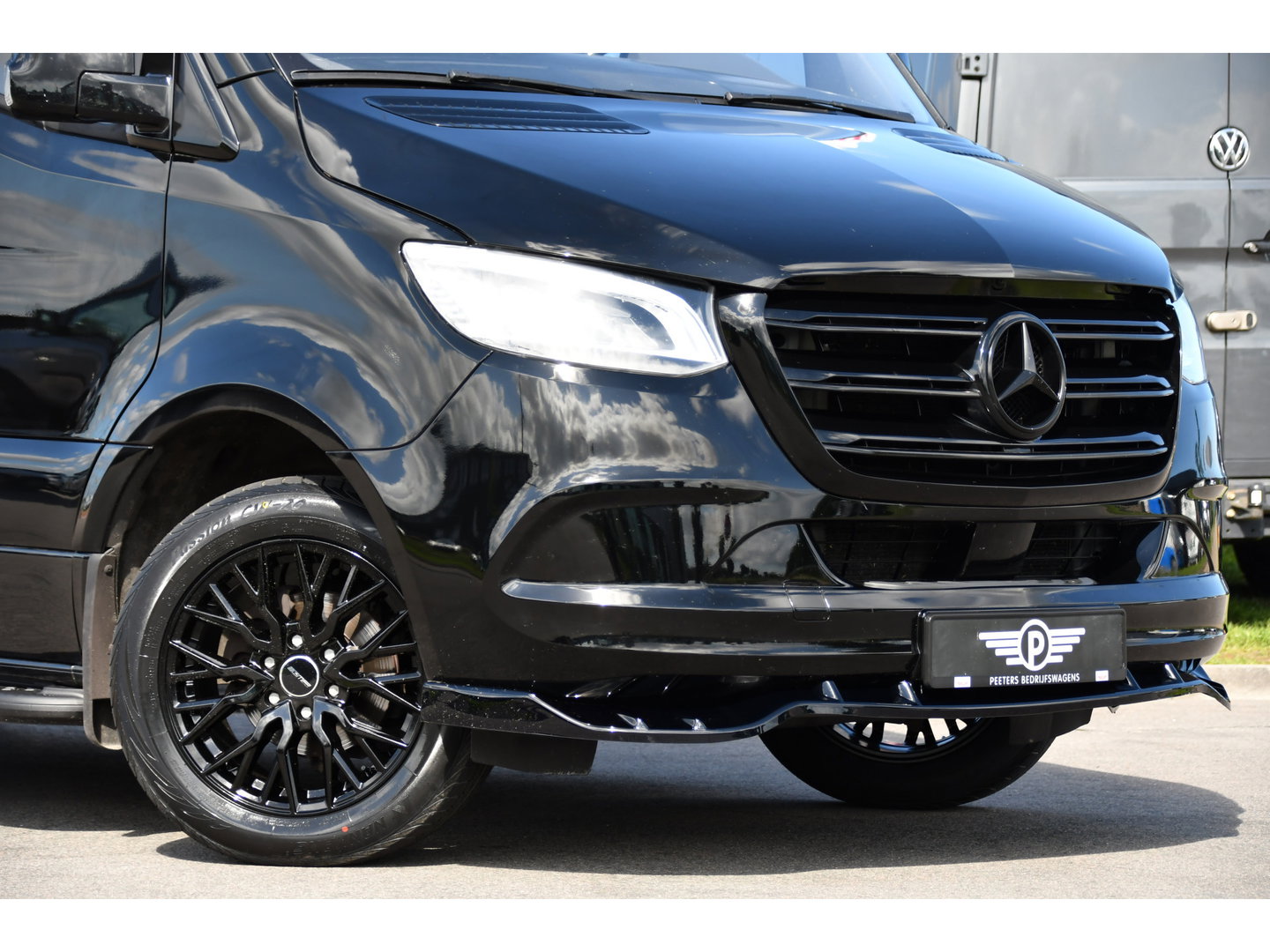 Mercedes-Benz Sprinter 317 1.9 CDI L2H2 RWD Black Edition Camera, Cruise, Carplay, LED, Automaat, Mbux, 170pk, Trekhaak, Uniek!