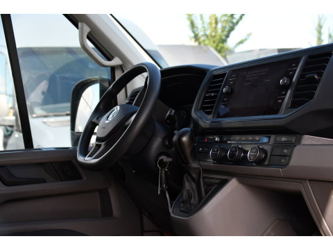 Volkswagen Crafter 35 2.0 TDI L3H2 PB Edition Camera, Cruise, Carplay, LED, Stoelverwarming, Clima, Multimedia, 177pk, Automaat, Uniek!