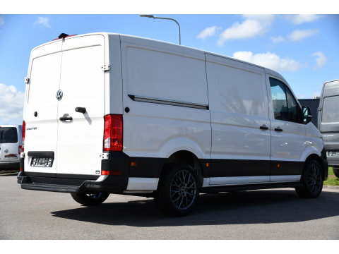 Volkswagen Crafter 35 2.0 TDI L3H2 PB Edition Camera, Cruise, Carplay, LED, Stoelverwarming, Clima, Multimedia, 177pk, Automaat, Uniek!