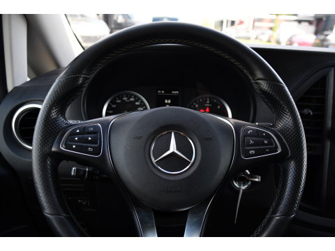 Mercedes-Benz Vito 114 CDI L2 PB Edition Camera, Cruise, Carplay, Multimedia, Automaat, Trekhaak, 136pk, Sensoren, Uniek!