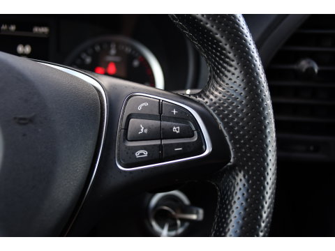 Mercedes-Benz Vito 114 CDI L2 PB Edition Camera, Cruise, Carplay, Multimedia, Automaat, Trekhaak, 136pk, Sensoren, Uniek!