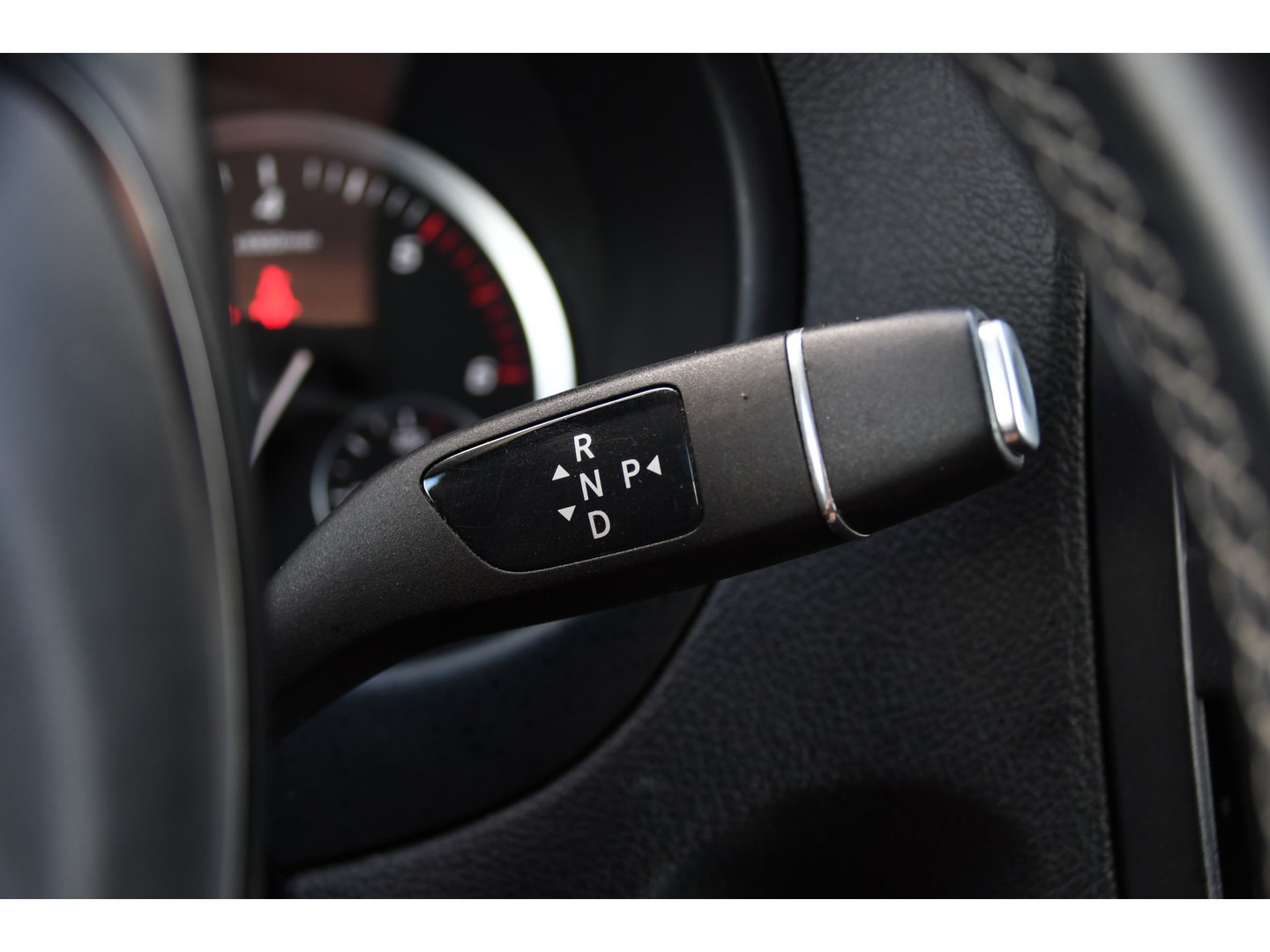 Mercedes-Benz Vito 114 CDI L2 PB Edition Camera, Cruise, Carplay, Multimedia, Automaat, Trekhaak, 136pk, Sensoren, Uniek!