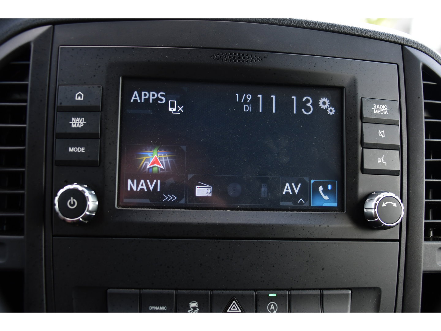 Mercedes-Benz Vito 114 CDI L2 PB Edition Camera, Cruise, Carplay, Multimedia, Automaat, Trekhaak, 136pk, Sensoren, Uniek!