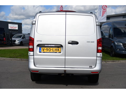 Mercedes-Benz Vito 114 CDI L2 PB Edition Camera, Cruise, Carplay, Multimedia, Automaat, Trekhaak, 136pk, Sensoren, Uniek!