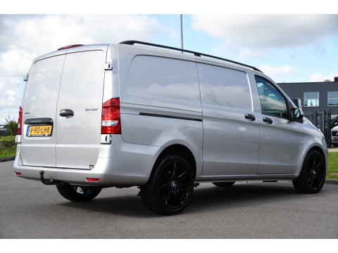 Mercedes-Benz Vito 114 CDI L2 PB Edition Camera, Cruise, Carplay, Multimedia, Automaat, Trekhaak, 136pk, Sensoren, Uniek!