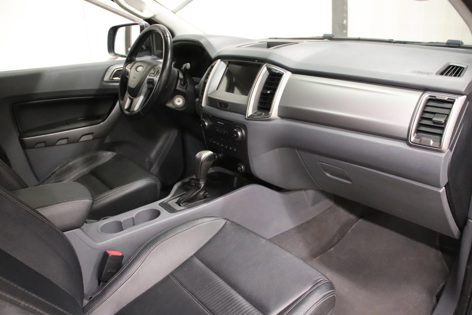 Ford Ranger 2.2 TDCi AUTOMAAT 3500KG TREKVERMOGEN Ford Ranger 2.2 TDCi AUTOMAAT 2.2 TDCi Limited Supercab