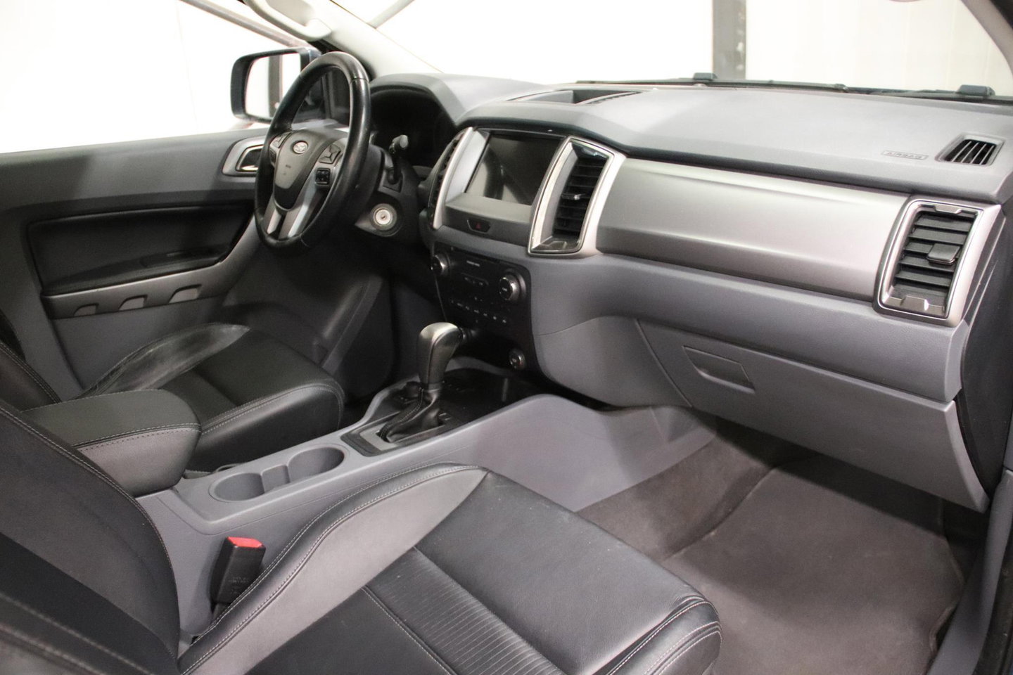 Ford Ranger 2.2 TDCi AUTOMAAT 3500KG TREKVERMOGEN Ford Ranger 2.2 TDCi AUTOMAAT 2.2 TDCi Limited Supercab
