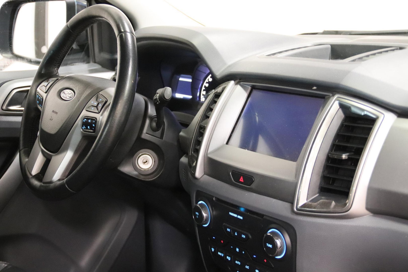 Ford Ranger 2.2 TDCi AUTOMAAT 3500KG TREKVERMOGEN Ford Ranger 2.2 TDCi AUTOMAAT 2.2 TDCi Limited Supercab