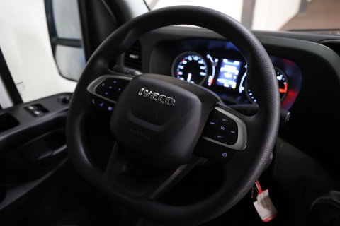 Iveco Daily 35C16 3.0 BAKWAGEN MEUBELBAK MET LAADKLEP ZIJDEUR