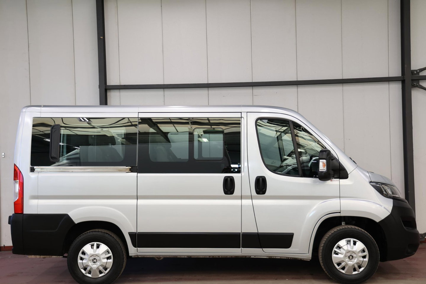 Peugeot Boxer 141 PK PERSONENBUS 9 PERSOONS