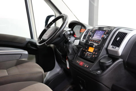 Peugeot Boxer 2.2 BlueHDI 9 Persoons Personenvervoer