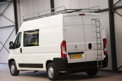 Peugeot Boxer L2H2 DUBBEL CABINE DC 7 personen IMPERIAAL Peugeot Boxer L2H2 DUBBEL CABINE 7 personen met IMPERIAAL