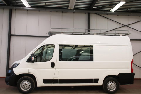 Peugeot Boxer L2H2 DUBBEL CABINE DC 7 personen IMPERIAAL Peugeot Boxer L2H2 DUBBEL CABINE 7 personen met IMPERIAAL