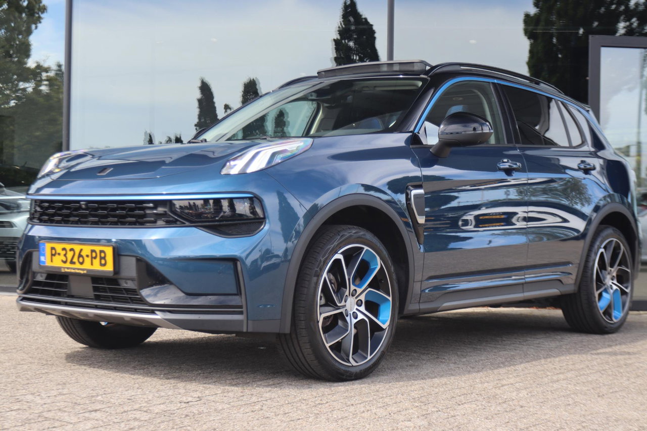 Lynk & Co 01