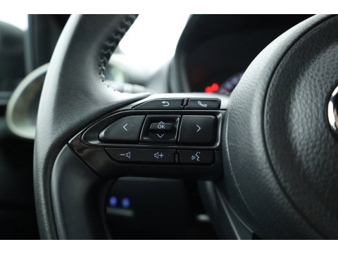 Toyota Aygo X 1.0 VVT-i MT Envy | Rijklaar! | Adapt. Cruise | Two-Tone | Camera | Stoelverw. | Navi | Keyless | Apple CarPlay | All Season