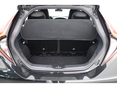 Toyota Aygo X 1.0 VVT-i MT Envy | Rijklaar! | Adapt. Cruise | Two-Tone | Camera | Stoelverw. | Navi | Keyless | Apple CarPlay | All Season