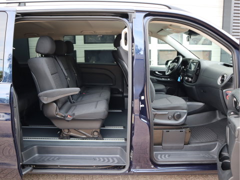Mercedes-Benz EVITO TOURER 90 kWh Pro - 8 Persoons Kombi - incl.Taxi pakket - L2 Lang