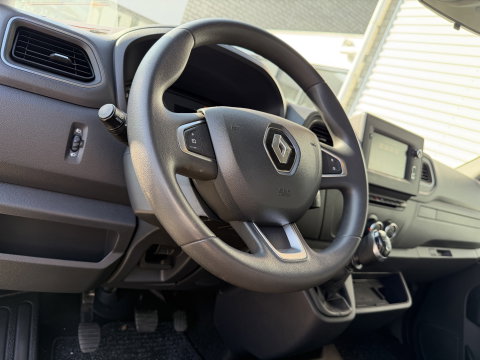 Renault Master T35 2.3 dCi 165pk L3 Energy EURO VI / vaste prijs rijklaar € 21.950 ex / lease vanaf € 358 / airco / cruise / navi / zwart metallic / pickup / plateau 375cm L x 210 cm B / euro 6