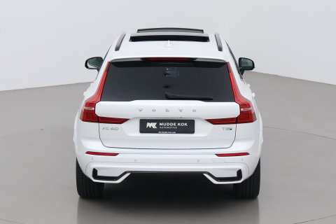 Volvo XC60 T8 Ultra Dark | Luchtvering | Bowers&Wilkins | Panoramadak | Massage | 360° Camera | Head-Up | ACC