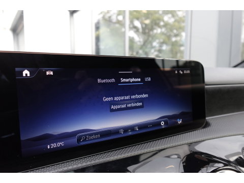 Mercedes-Benz A-Klasse 180 AMG Line PANO SFEER CAM