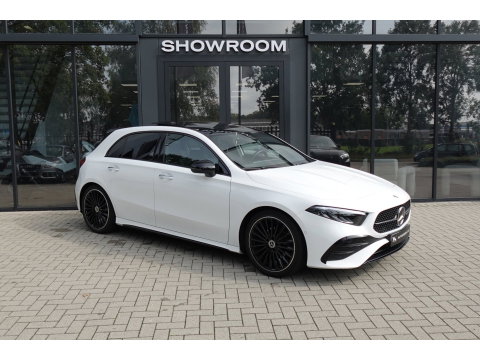 Mercedes-Benz A-Klasse 180 AMG Line PANO SFEER CAM
