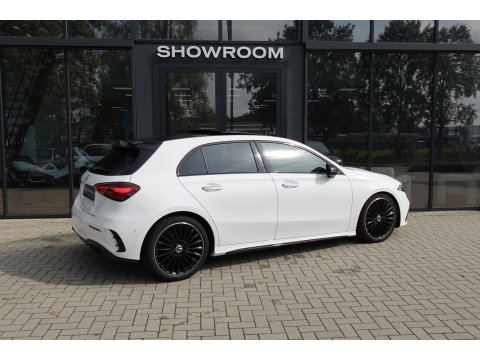 Mercedes-Benz A-Klasse 180 AMG Line PANO SFEER CAM