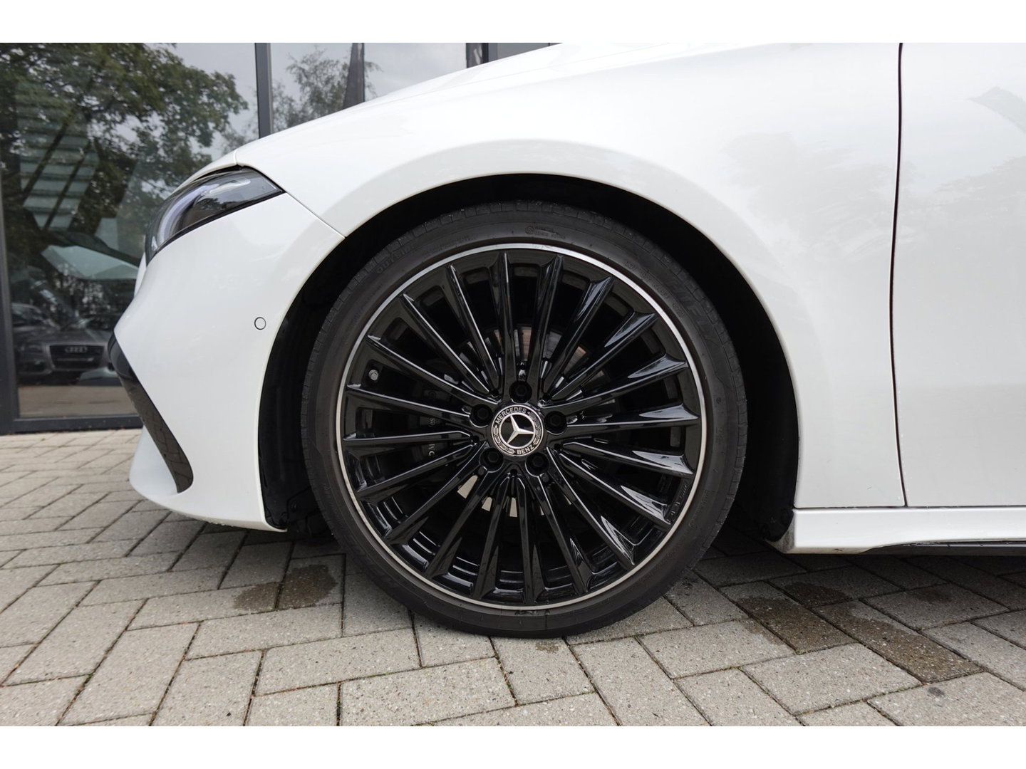 Mercedes-Benz A-Klasse 180 AMG Line PANO SFEER CAM