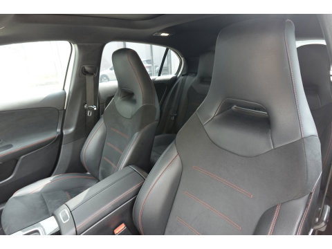 Mercedes-Benz A-Klasse 180 AMG Line PANO SFEER CAM