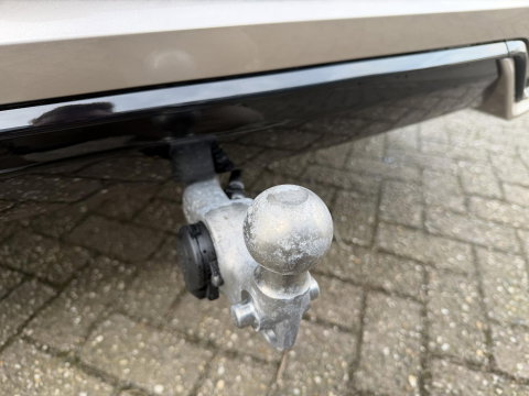 Volvo XC60 2.0 T8 Plug-in hybrid AWD Plus Dark Facelift model l Trekhaak l 360 l 455PK