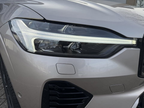 Volvo XC60 2.0 T8 Plug-in hybrid AWD Plus Dark Facelift model l Trekhaak l 360 l 455PK