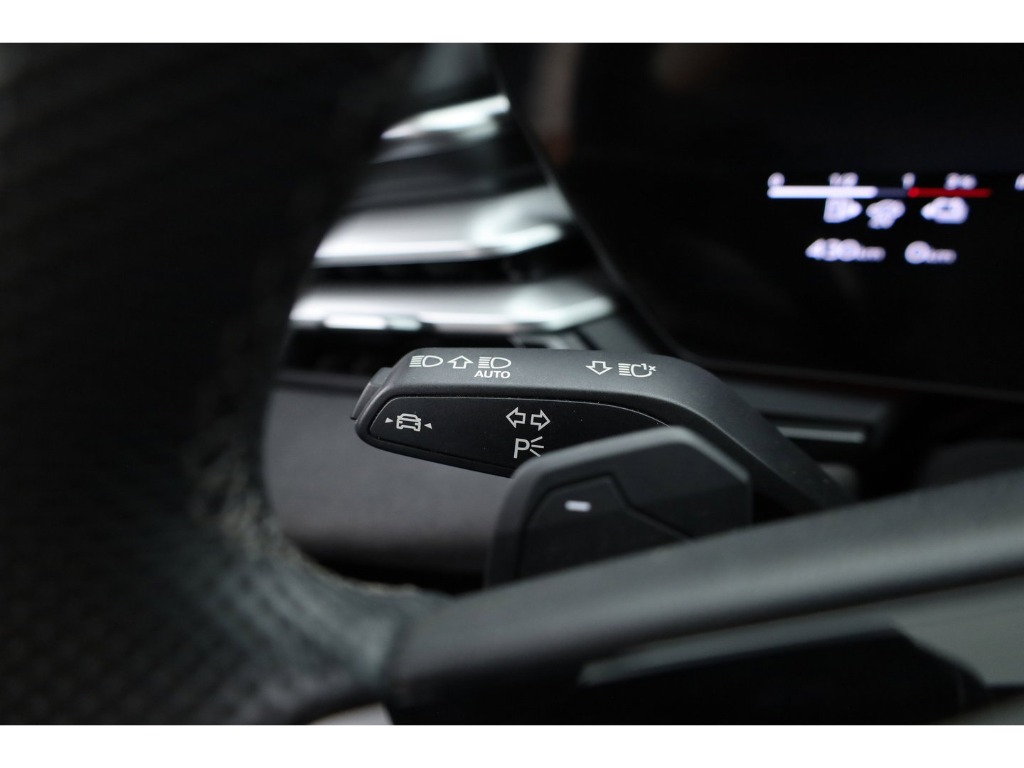 Audi A5 Avant 2.0 e-hybrid quattro Black Line S edition | Rijklaar! | S-Line ''Diamond'' Stoelen | Pano | Adapt. Cruise | Pass Display | 360cam | Matrix LED |